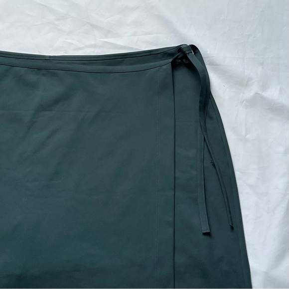 Girlfriend Collective Atlas Weekend Wrap Skort Plus Size 5XL - 47510 - Picture 5 of 16